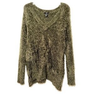 H&M Size Medium Super Soft Oversized Dolman Sleeve V-Neck Eyelash Sweater